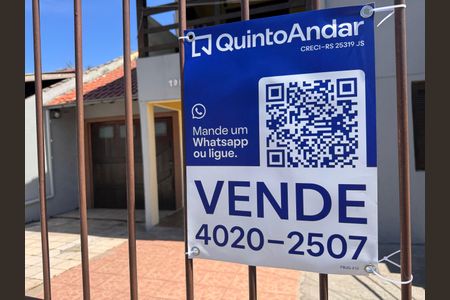 Casa à venda com 300m², 2 quartos e 2 vagas Casa à venda com 300m², 2 quartos e 2 vagasPlaquinha