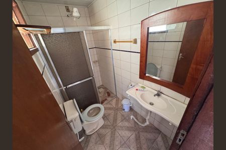 Casa à venda com 300m², 2 quartos e 2 vagas Casa à venda com 300m², 2 quartos e 2 vagasBanheiro Social