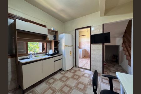 Casa à venda com 300m², 2 quartos e 2 vagas Casa à venda com 300m², 2 quartos e 2 vagasCozinha