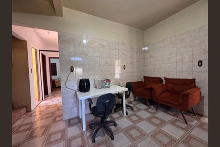 Casa à venda com 300m², 2 quartos e 2 vagas Casa à venda com 300m², 2 quartos e 2 vagasCozinha