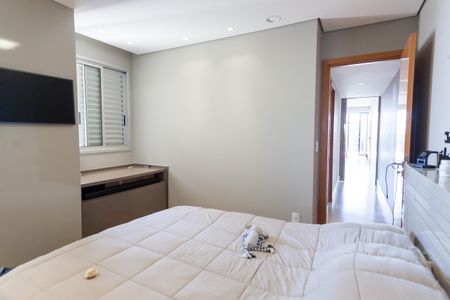 Apartamento à venda com 240m², 2 quartos e 2 vagas Apartamento à venda com 240m², 2 quartos e 2 vagasSuíte