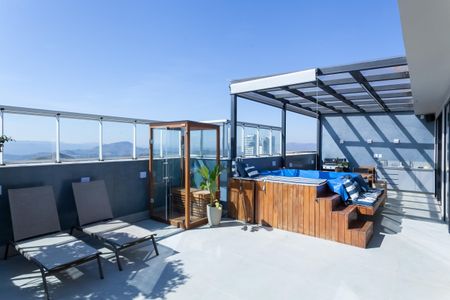 Apartamento à venda com 240m², 2 quartos e 2 vagas Apartamento à venda com 240m², 2 quartos e 2 vagasÁrea externa