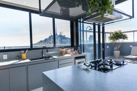 Apartamento à venda com 240m², 2 quartos e 2 vagas Apartamento à venda com 240m², 2 quartos e 2 vagasCozinha