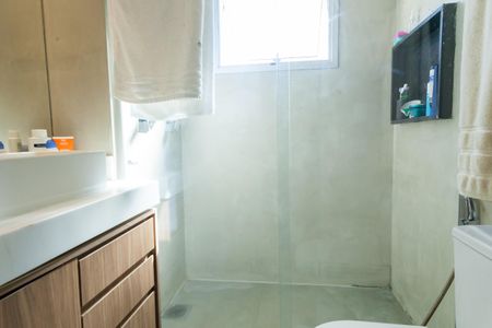 Apartamento à venda com 240m², 2 quartos e 2 vagas Apartamento à venda com 240m², 2 quartos e 2 vagasBanheiro da Suíte