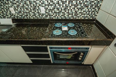 Apartamento para alugar com 80m², 2 quartos e 2 vagasCozinha