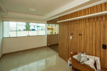 Apartamento para alugar com 80m², 2 quartos e 2 vagasSala