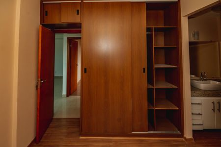 Apartamento para alugar com 80m², 2 quartos e 2 vagasSuíte