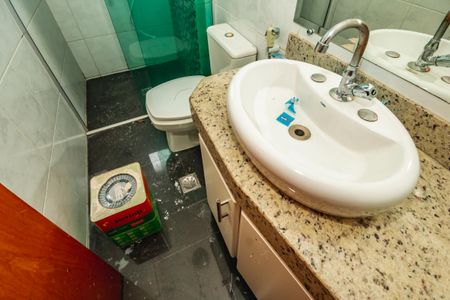 Apartamento para alugar com 80m², 2 quartos e 2 vagasBanheiro Social