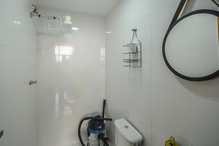 Casa à venda com 256m², 3 quartos e 6 vagasBanheiro de Serviço