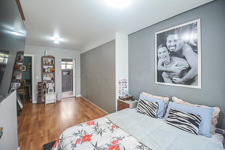 Casa à venda com 256m², 3 quartos e 6 vagasSuíte 1