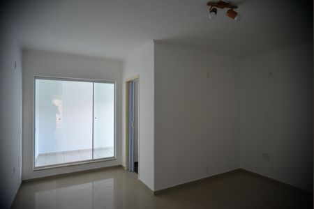 Casa à venda com 295m², 3 quartos e 2 vagasSala 2