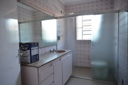 Casa à venda com 295m², 3 quartos e 2 vagasBanheiro Social