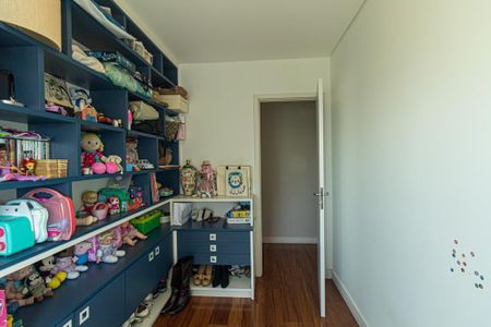 Apartamento para alugar com 189m², 4 quartos e 3 vagas Apartamento para alugar com 189m², 4 quartos e 3 vagasQuarto 3