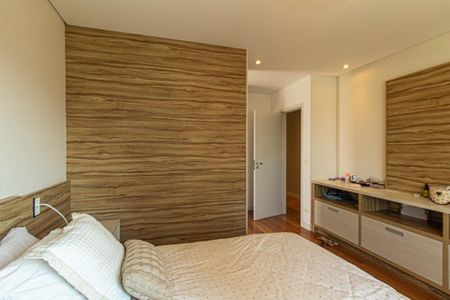 Apartamento para alugar com 189m², 4 quartos e 3 vagas Apartamento para alugar com 189m², 4 quartos e 3 vagasQuarto 2 Suíte 2