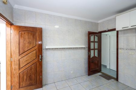 Casa à venda com 114m², 2 quartos e 2 vagas Casa à venda com 114m², 2 quartos e 2 vagasCozinha