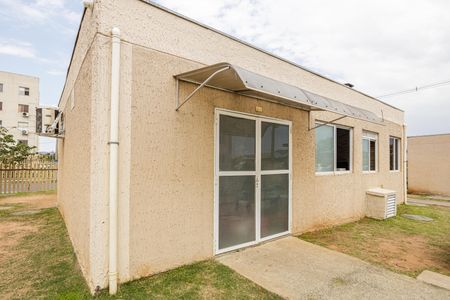 Apartamento à venda com 42m², 2 quartos e 1 vaga Apartamento à venda com 42m², 2 quartos e 1 vagaÁrea comum - Salão de festas