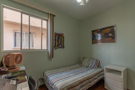 Apartamento à venda com 200m², 4 quartos e 2 vagas Apartamento à venda com 200m², 4 quartos e 2 vagasQuarto 1