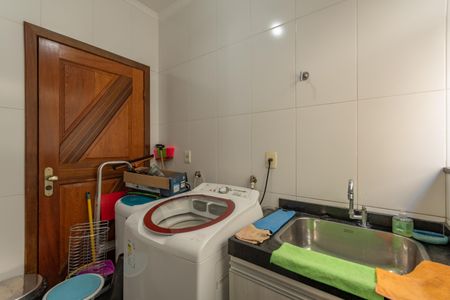 Apartamento à venda com 200m², 4 quartos e 2 vagas Apartamento à venda com 200m², 4 quartos e 2 vagasÁrea de Serviço