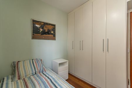 Apartamento à venda com 200m², 4 quartos e 2 vagas Apartamento à venda com 200m², 4 quartos e 2 vagasQuarto 1