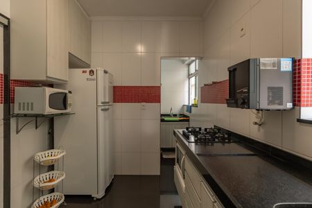 Apartamento à venda com 200m², 4 quartos e 2 vagas Apartamento à venda com 200m², 4 quartos e 2 vagasCozinha