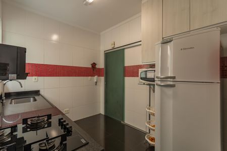 Apartamento à venda com 200m², 4 quartos e 2 vagas Apartamento à venda com 200m², 4 quartos e 2 vagasCozinha