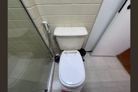 Apartamento à venda com 84m², 3 quartos e 1 vaga Apartamento à venda com 84m², 3 quartos e 1 vagaBanheiro Social