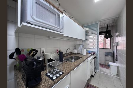 Apartamento à venda com 84m², 3 quartos e 1 vaga Apartamento à venda com 84m², 3 quartos e 1 vagaCozinha e Área de Serviço