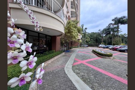 Apartamento à venda com 84m², 3 quartos e 1 vaga Apartamento à venda com 84m², 3 quartos e 1 vagaÁrea comum