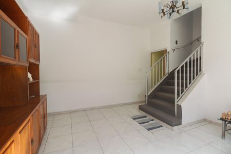 Casa à venda com 130m², 2 quartos e sem vaga Casa à venda com 130m², 2 quartos e sem vagaCasa 01 - Sala