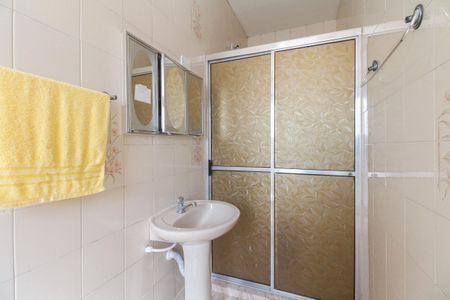 Casa à venda com 130m², 2 quartos e sem vaga Casa à venda com 130m², 2 quartos e sem vagaCasa 01 - Banheiro