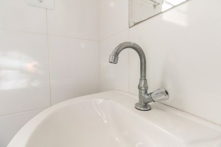 Casa à venda com 130m², 2 quartos e sem vaga Casa à venda com 130m², 2 quartos e sem vagaCasa 02 - Banheiro