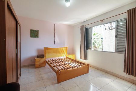 Casa à venda com 130m², 2 quartos e sem vaga Casa à venda com 130m², 2 quartos e sem vagaCasa 01 - Quarto 1