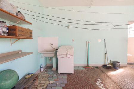 Casa à venda com 130m², 2 quartos e sem vaga Casa à venda com 130m², 2 quartos e sem vagaCasa 01 - Área de Serviço