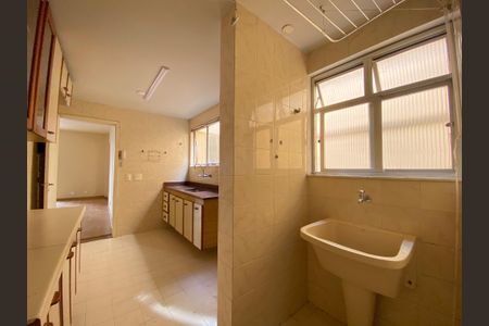 Apartamento à venda com 101m², 4 quartos e 1 vaga Apartamento à venda com 101m², 4 quartos e 1 vagaCozinha e Área de Serviço