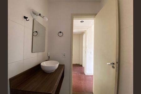Apartamento à venda com 101m², 4 quartos e 1 vaga Apartamento à venda com 101m², 4 quartos e 1 vagaBanheiro do Quarto 2