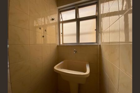 Apartamento à venda com 101m², 4 quartos e 1 vaga Apartamento à venda com 101m², 4 quartos e 1 vagaCozinha e Área de Serviço