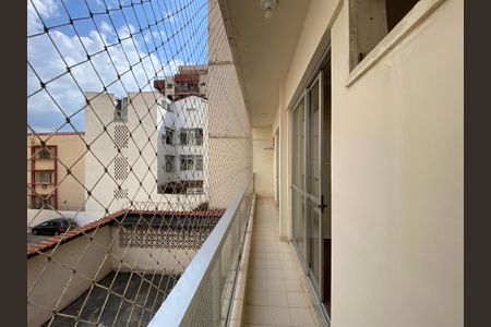 Apartamento à venda com 101m², 4 quartos e 1 vaga Apartamento à venda com 101m², 4 quartos e 1 vagaVaranda do Quarto 3