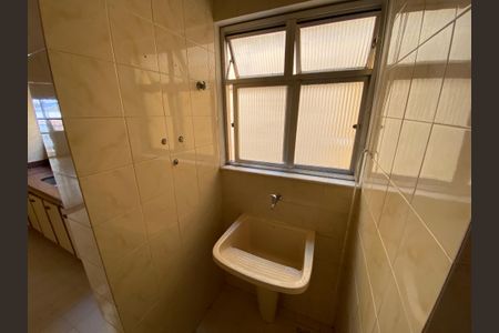 Apartamento à venda com 101m², 4 quartos e 1 vaga Apartamento à venda com 101m², 4 quartos e 1 vagaCozinha e Área de Serviço