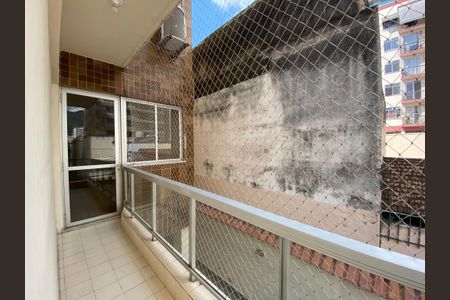 Apartamento à venda com 101m², 4 quartos e 1 vaga Apartamento à venda com 101m², 4 quartos e 1 vagaVaranda do Quarto 3