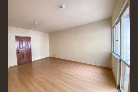 Apartamento à venda com 101m², 4 quartos e 1 vagaSala