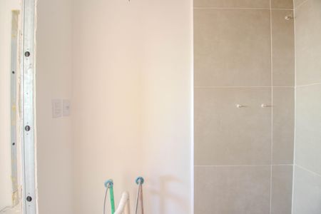 Apartamento à venda com 64m², 2 quartos e 1 vaga Apartamento à venda com 64m², 2 quartos e 1 vagaBanheiro da Suíte