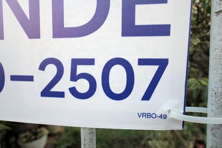 Apartamento à venda com 54m², 2 quartos e 1 vaga Apartamento à venda com 54m², 2 quartos e 1 vagaPlaca