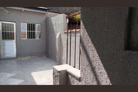 Casa à venda com 294m², 4 quartos e 4 vagas Casa à venda com 294m², 4 quartos e 4 vagasCasa 3: Quintal