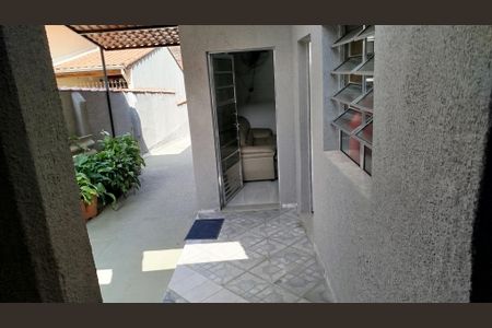 Casa à venda com 294m², 4 quartos e 4 vagas Casa à venda com 294m², 4 quartos e 4 vagasCasa 1: Quintal