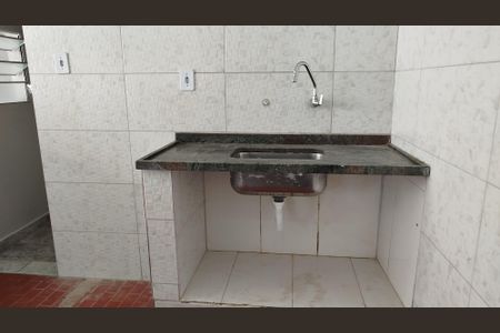 Casa à venda com 294m², 4 quartos e 4 vagas Casa à venda com 294m², 4 quartos e 4 vagasCasa 2: Cozinha