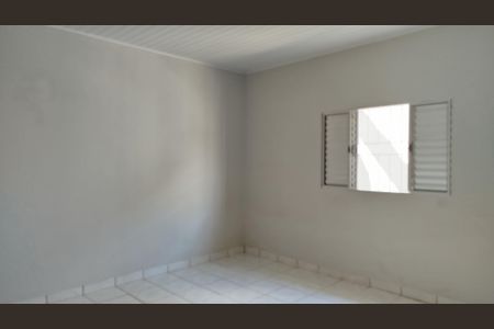 Casa à venda com 294m², 4 quartos e 4 vagas Casa à venda com 294m², 4 quartos e 4 vagasCasa 2: Quarto