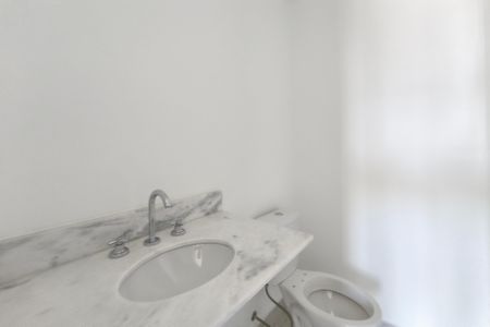 Apartamento à venda com 86m², 2 quartos e 1 vaga Apartamento à venda com 86m², 2 quartos e 1 vagaBanheiro da Suíte 2