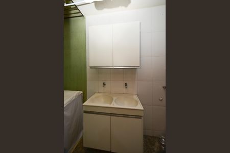 Casa à venda com 193m², 7 quartos e 2 vagas Casa à venda com 193m², 7 quartos e 2 vagasÁrea de Serviço