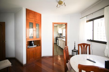 Apartamento para alugar com 200m², 4 quartos e 3 vagasCopa