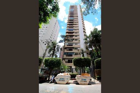 Apartamento para alugar com 200m², 4 quartos e 3 vagasFachada